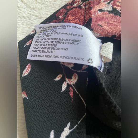 Xhilaration Floral Boho Dress ๐ - Picture 6 of 6